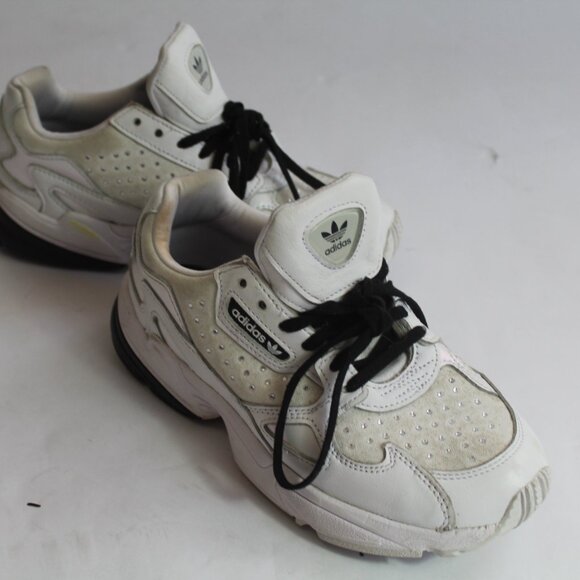 Women's Adidas Retro Fit Sneakers U.S. Size 6 - Preloved - Picture 8 of 16